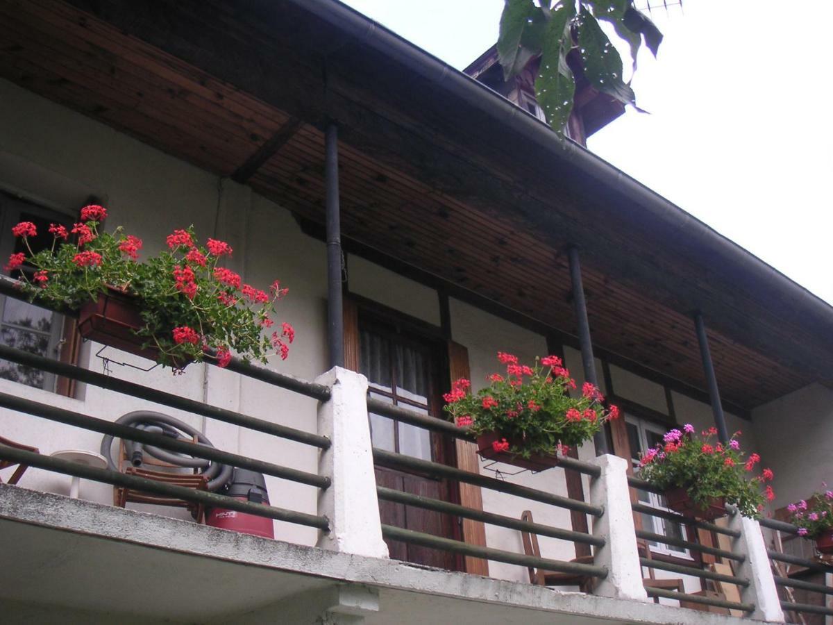 Maison Lacoste Campan Ngoại thất bức ảnh